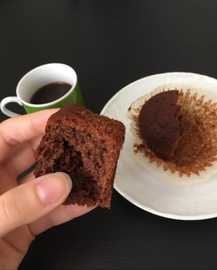 muffin light con mano